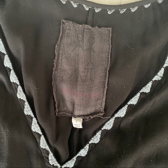 Johnny Was Pete and Greta Oversized Sleeveless Floral Embroidered Midi Dress - Picture 3 of 11